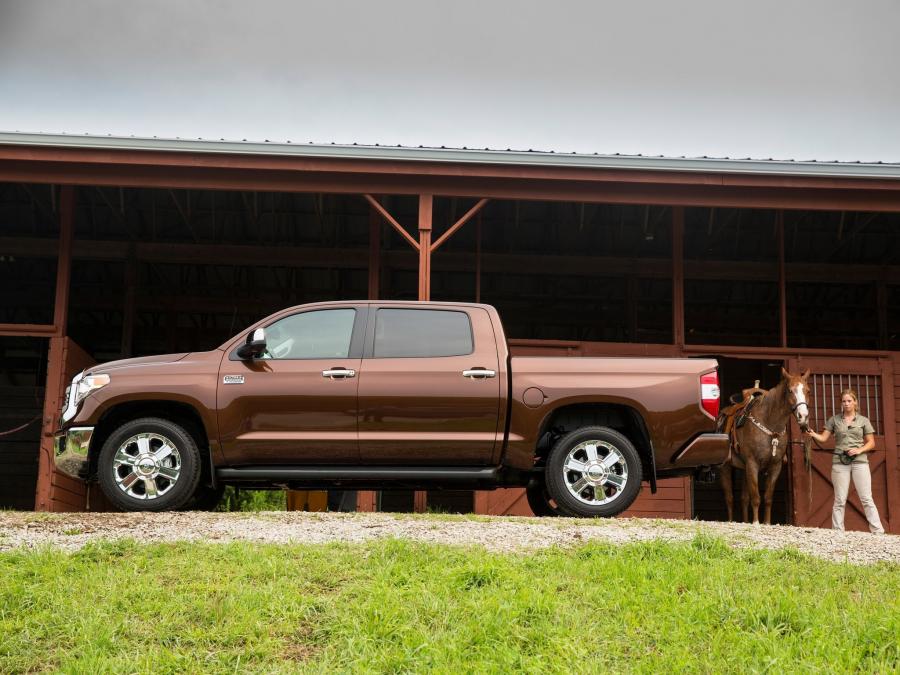  Toyota Tundra 1794 Edition 2013 года  (фото 35 из 40)